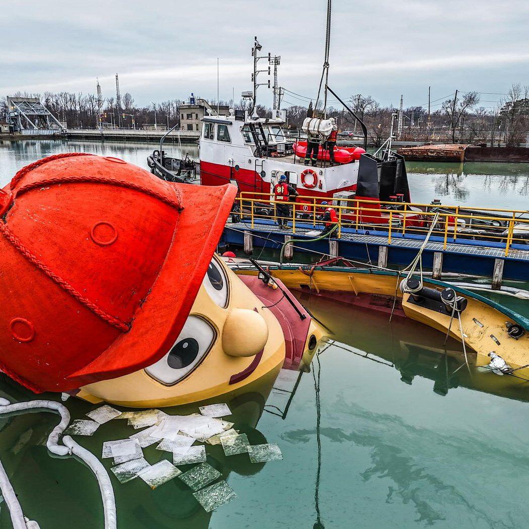 Theodore Tugboat replica refloated after partially sinking at Ontario dock: owner